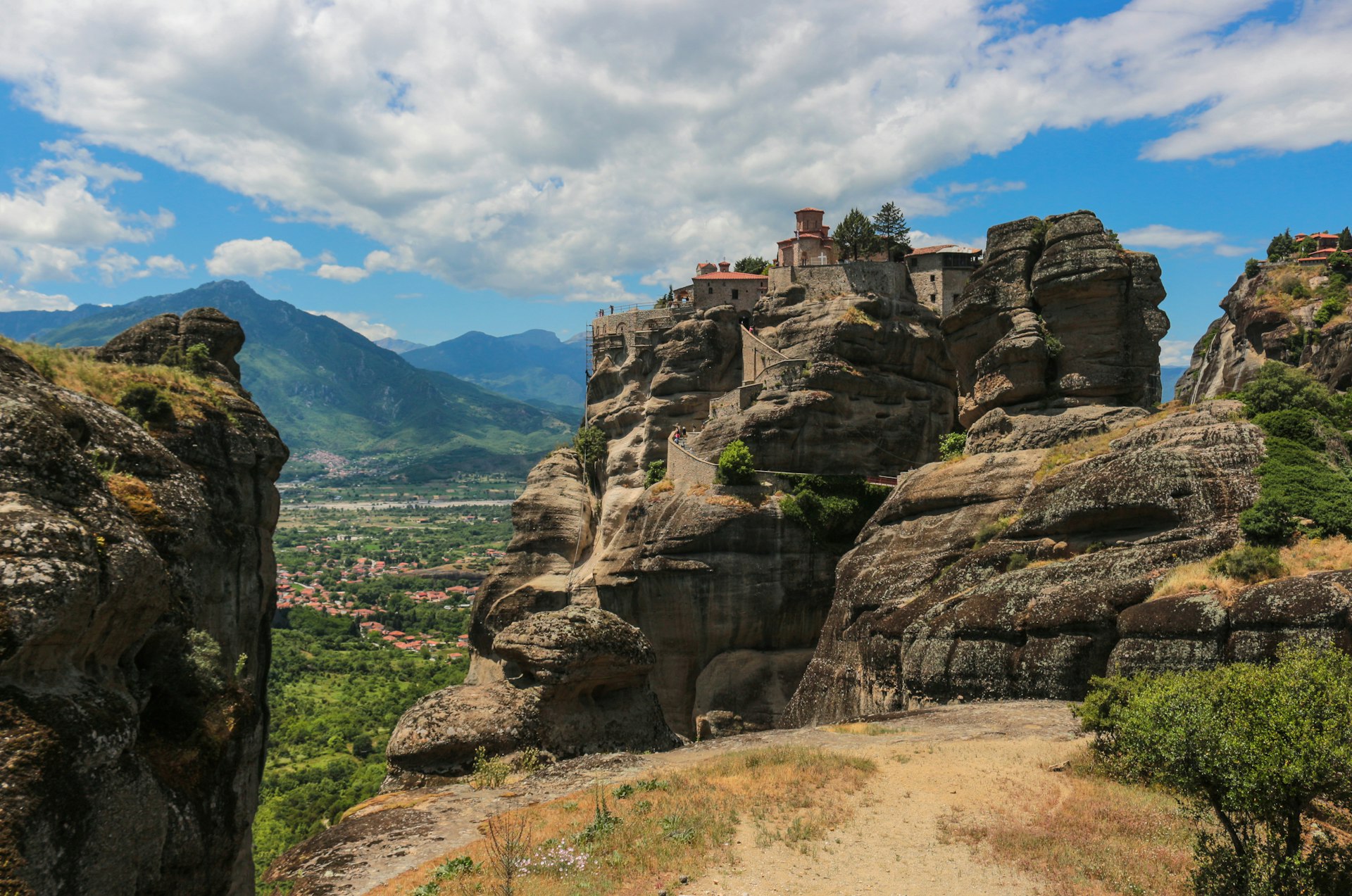 Unveiling New Worlds: A Comprehensive Guide to the History of Exploration and Discovery