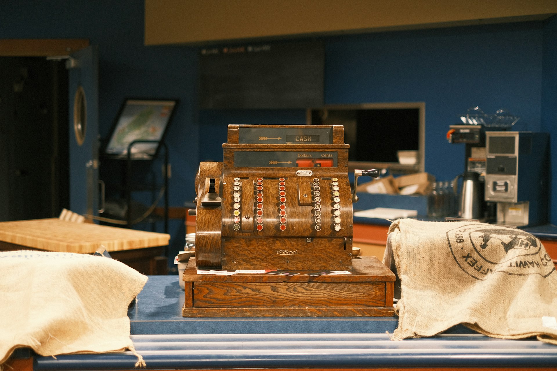 How Printing Revolutionized the Spread of Knowledge: From Gutenberg to Digital Age